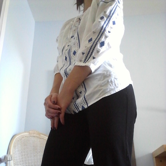 Kenar embroidered cotton top - Picture 3 of 4